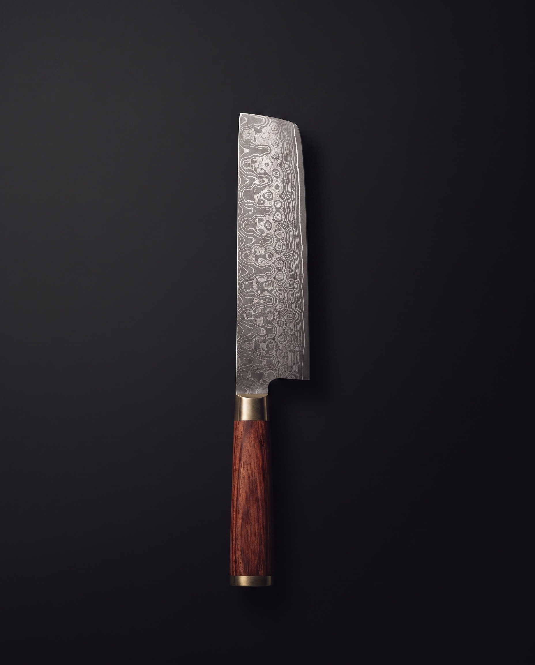 Nakiri 165 en damas forgé, lame droite et haute, manche en bois brun-rouge